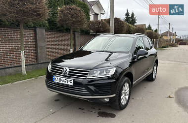 Внедорожник / Кроссовер Volkswagen Touareg 2017 в Киеве