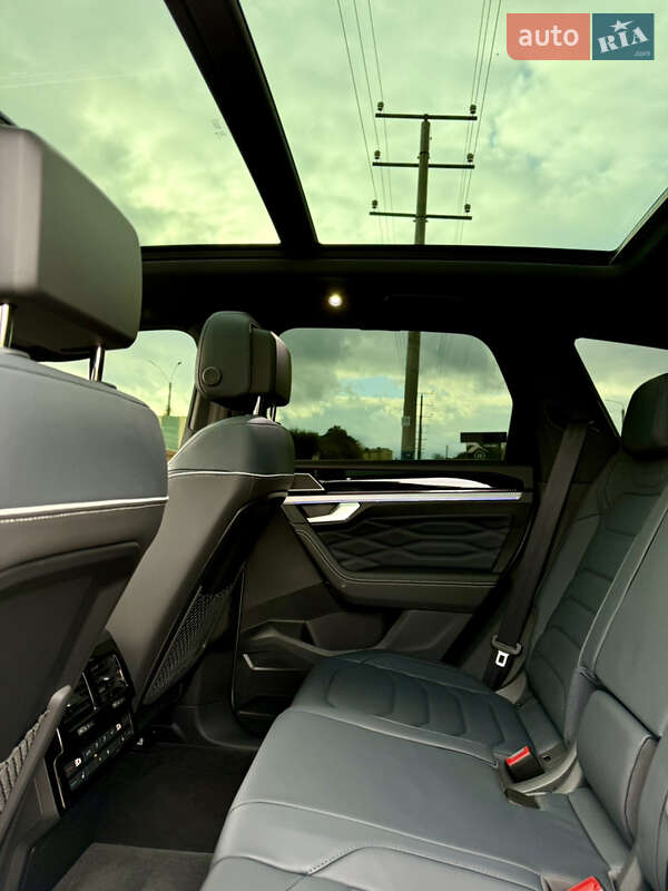 Внедорожник / Кроссовер Volkswagen Touareg 2025 в Одессе