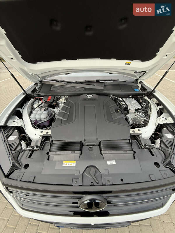 Внедорожник / Кроссовер Volkswagen Touareg 2025 в Одессе