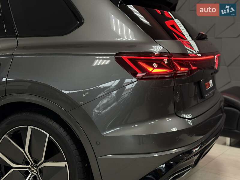 Внедорожник / Кроссовер Volkswagen Touareg 2024 в Тернополе