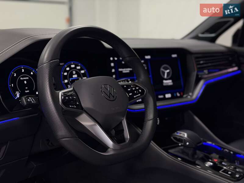 Внедорожник / Кроссовер Volkswagen Touareg 2024 в Тернополе