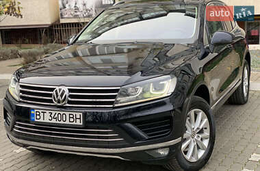 Внедорожник / Кроссовер Volkswagen Touareg 2016 в Одессе