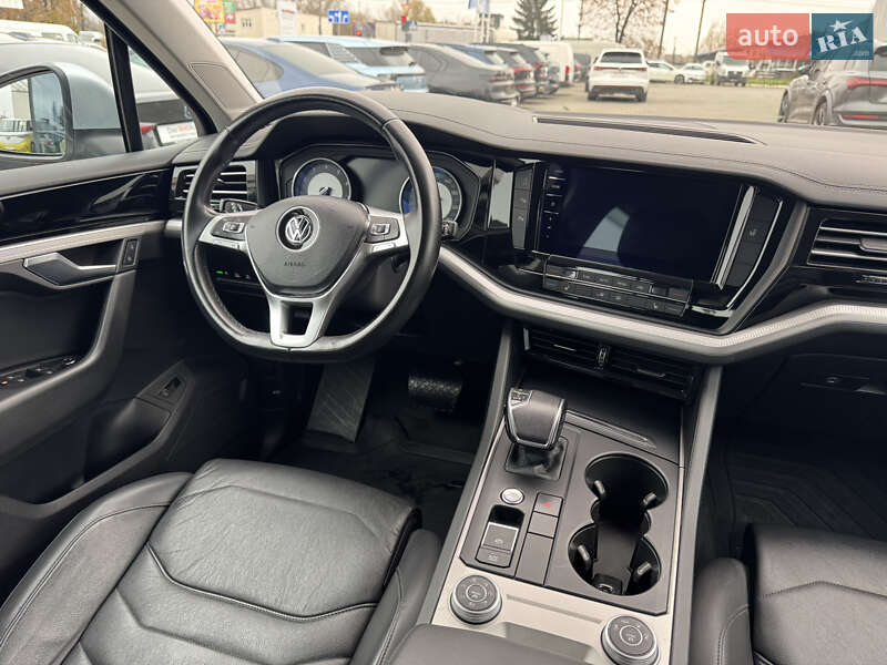Внедорожник / Кроссовер Volkswagen Touareg 2019 в Хмельницком фото 19 Внедорожник / Кроссовер Volkswagen Touareg 2019 в Хмельницком