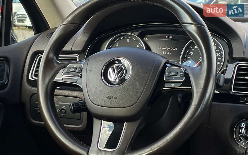 Внедорожник / Кроссовер Volkswagen Touareg 2012 в Львове фото 16 Внедорожник / Кроссовер Volkswagen Touareg 2012 в Львове