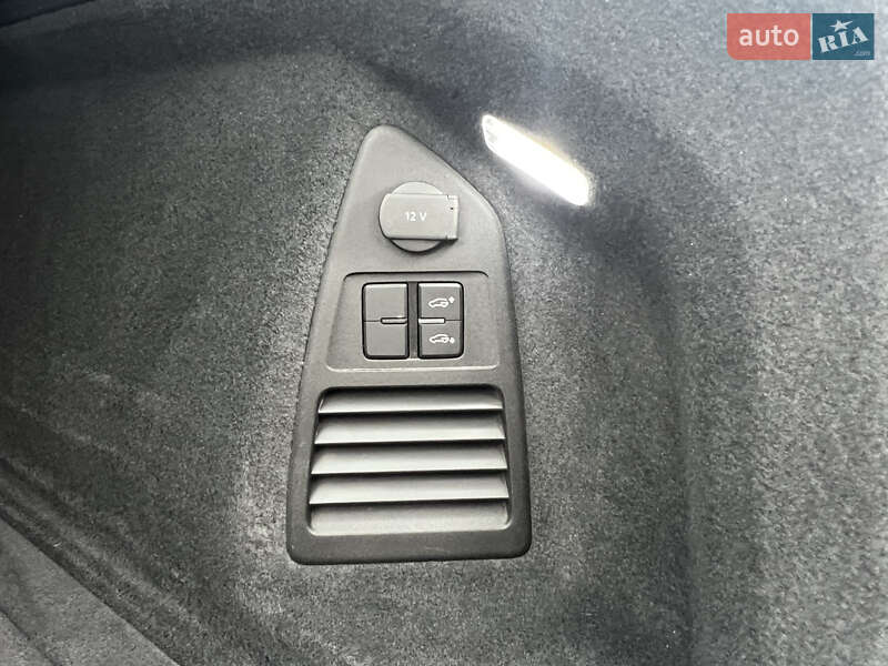 Внедорожник / Кроссовер Volkswagen Touareg 2018 в Львове фото 14 Внедорожник / Кроссовер Volkswagen Touareg 2018 в Львове