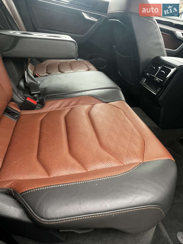 Внедорожник / Кроссовер Volkswagen Touareg 2018 в Львове фото 17 Внедорожник / Кроссовер Volkswagen Touareg 2018 в Львове