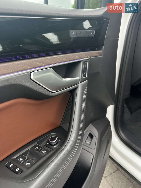 Внедорожник / Кроссовер Volkswagen Touareg 2018 в Львове фото 26 Внедорожник / Кроссовер Volkswagen Touareg 2018 в Львове