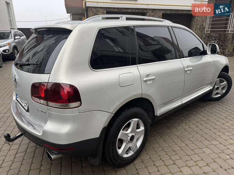 Внедорожник / Кроссовер Volkswagen Touareg 2009 в Львове