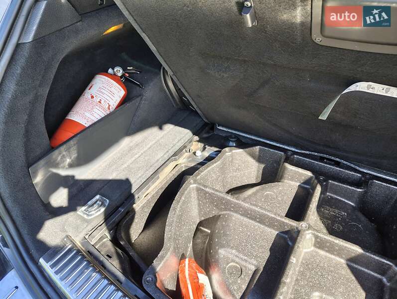 Внедорожник / Кроссовер Volkswagen Touareg 2015 в Ахтырке