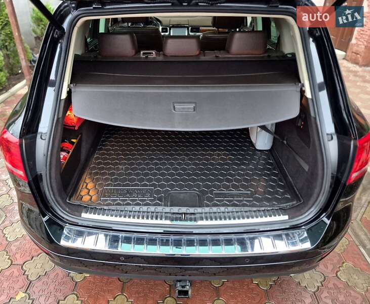 Внедорожник / Кроссовер Volkswagen Touareg 2012 в Запорожье