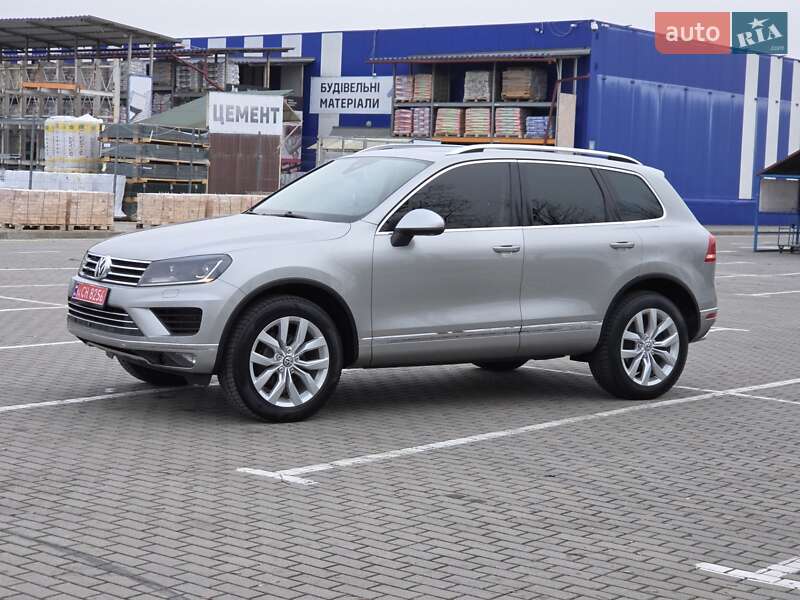 Внедорожник / Кроссовер Volkswagen Touareg 2016 в Коломые