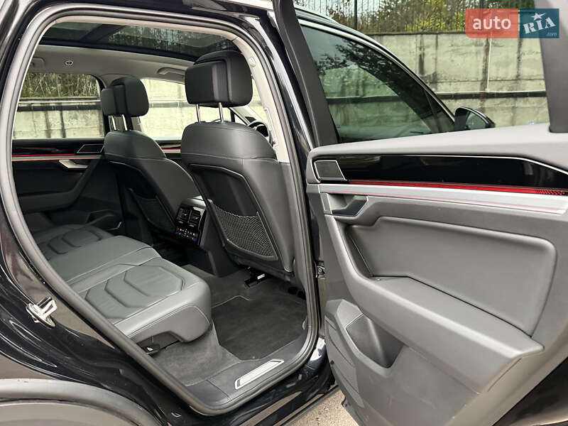 Внедорожник / Кроссовер Volkswagen Touareg 2021 в Ровно