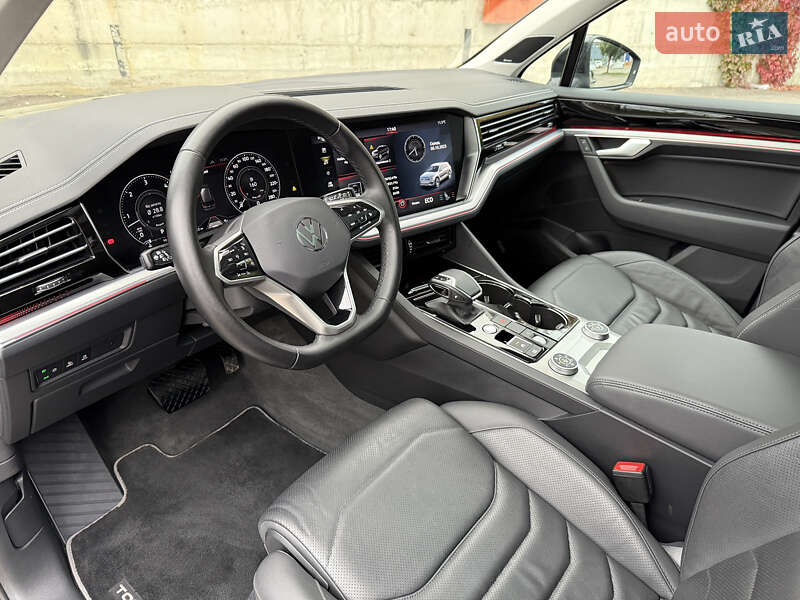 Внедорожник / Кроссовер Volkswagen Touareg 2021 в Ровно