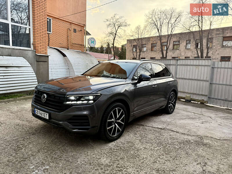 Внедорожник / Кроссовер Volkswagen Touareg 2020 в Киеве