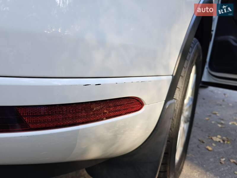 Внедорожник / Кроссовер Volkswagen Touareg 2013 в Броварах