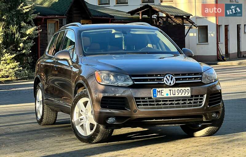 Внедорожник / Кроссовер Volkswagen Touareg 2012 в Трускавце