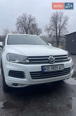 Внедорожник / Кроссовер Volkswagen Touareg 2012 в Каменском