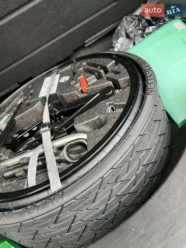 Внедорожник / Кроссовер Volkswagen Touareg 2019 в Первомайске