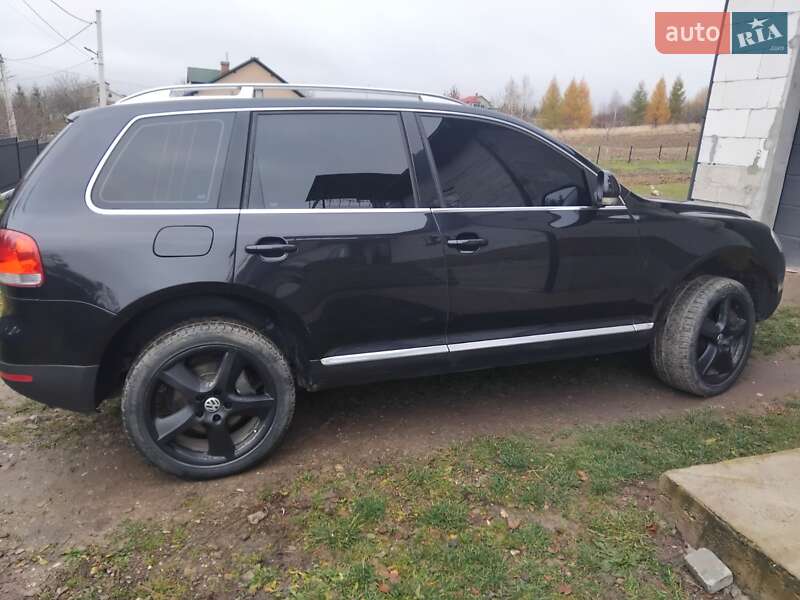 Внедорожник / Кроссовер Volkswagen Touareg 2006 в Добромиле