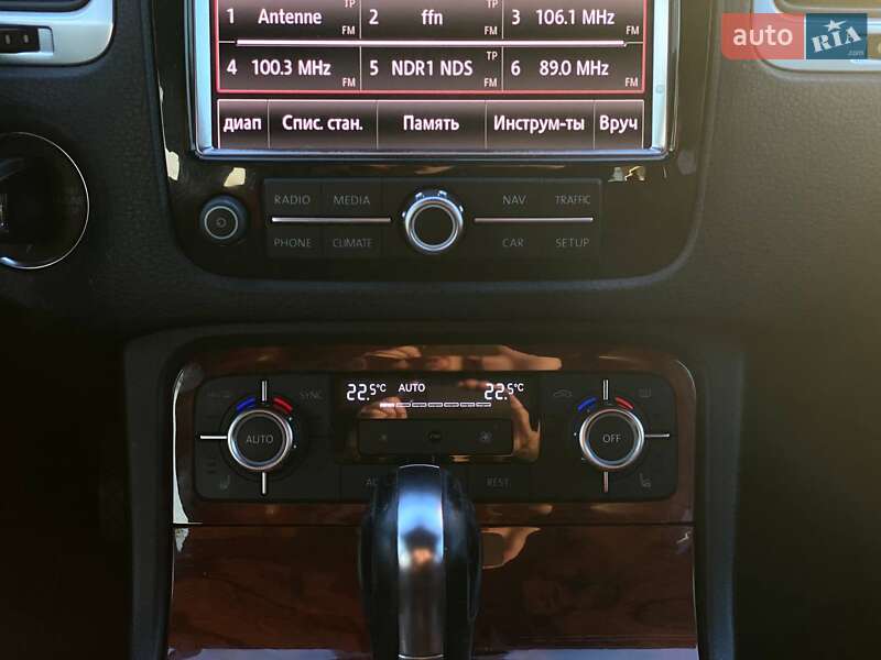 Внедорожник / Кроссовер Volkswagen Touareg 2011 в Львове фото 14 Внедорожник / Кроссовер Volkswagen Touareg 2011 в Львове