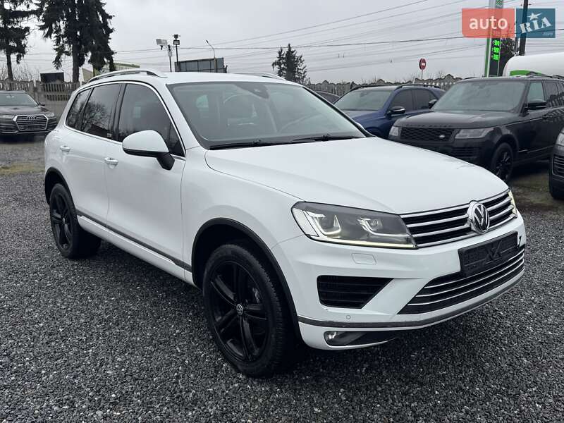 Внедорожник / Кроссовер Volkswagen Touareg 2017 в Тернополе