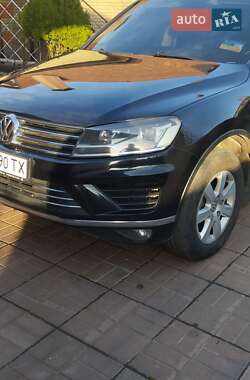 Внедорожник / Кроссовер Volkswagen Touareg 2014 в Кривом Роге