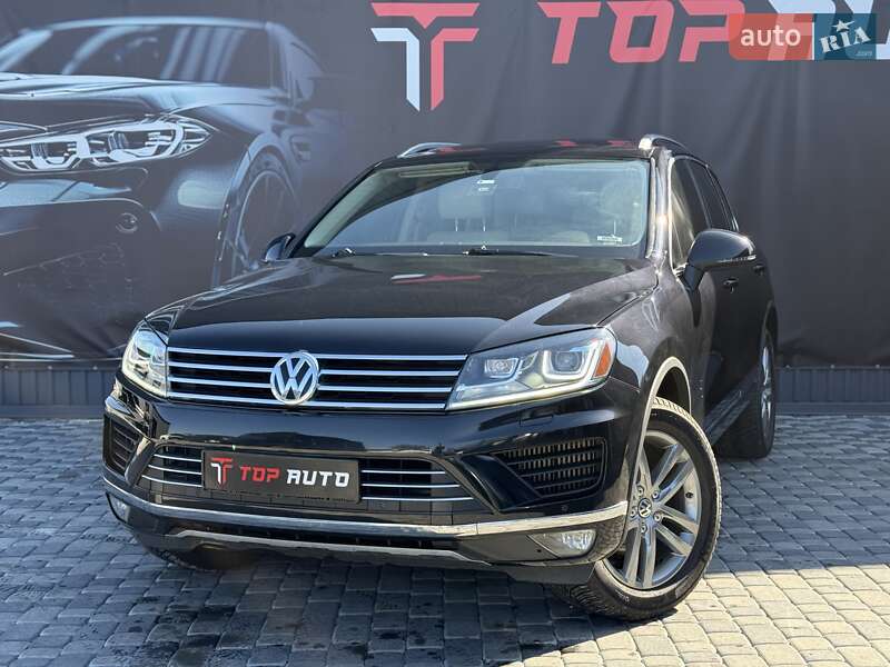 Внедорожник / Кроссовер Volkswagen Touareg 2016 в Львове