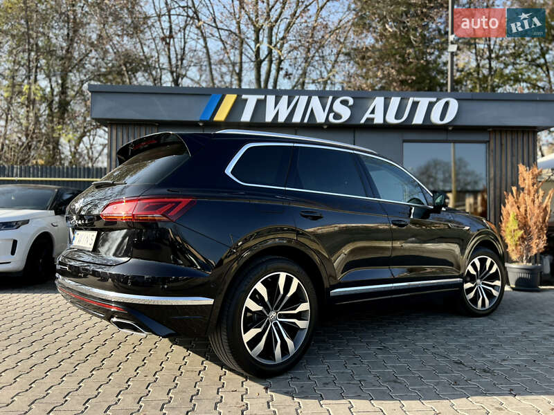 Внедорожник / Кроссовер Volkswagen Touareg 2018 в Одессе