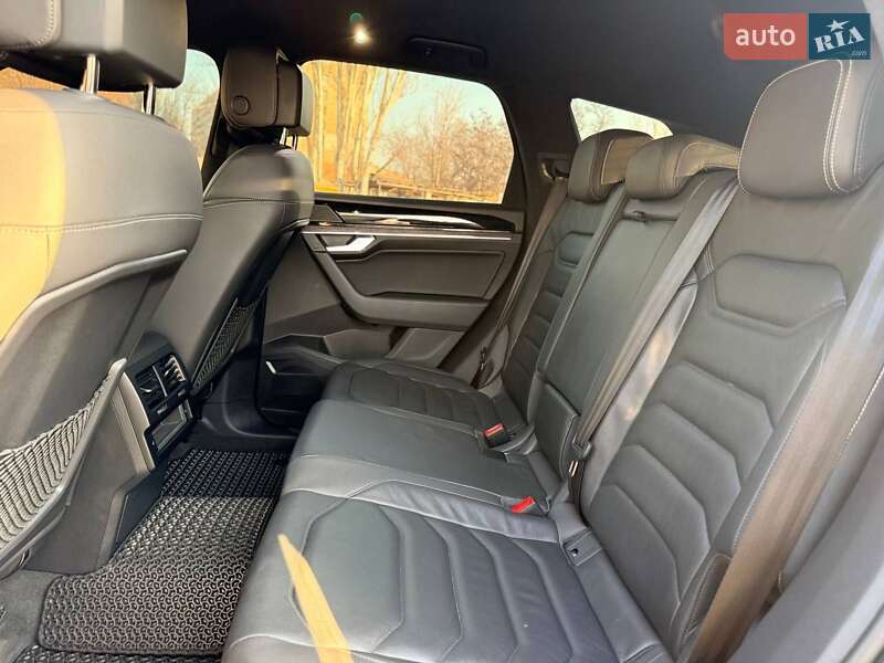 Внедорожник / Кроссовер Volkswagen Touareg 2020 в Кривом Роге фото 23 Внедорожник / Кроссовер Volkswagen Touareg 2020 в Кривом Роге