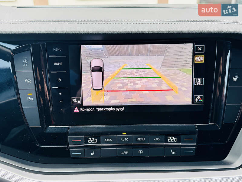 Внедорожник / Кроссовер Volkswagen Touareg 2019 в Киеве