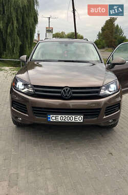 Внедорожник / Кроссовер Volkswagen Touareg 2010 в Новоселице