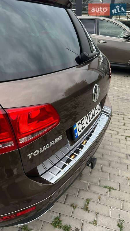 Позашляховик / Кросовер Volkswagen Touareg 2010 в Новоселиці