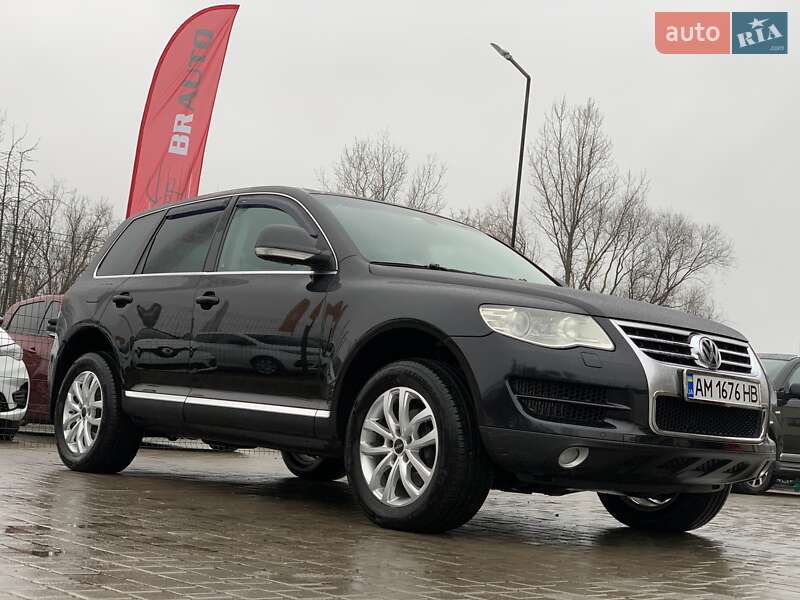 Внедорожник / Кроссовер Volkswagen Touareg 2007 в Бердичеве