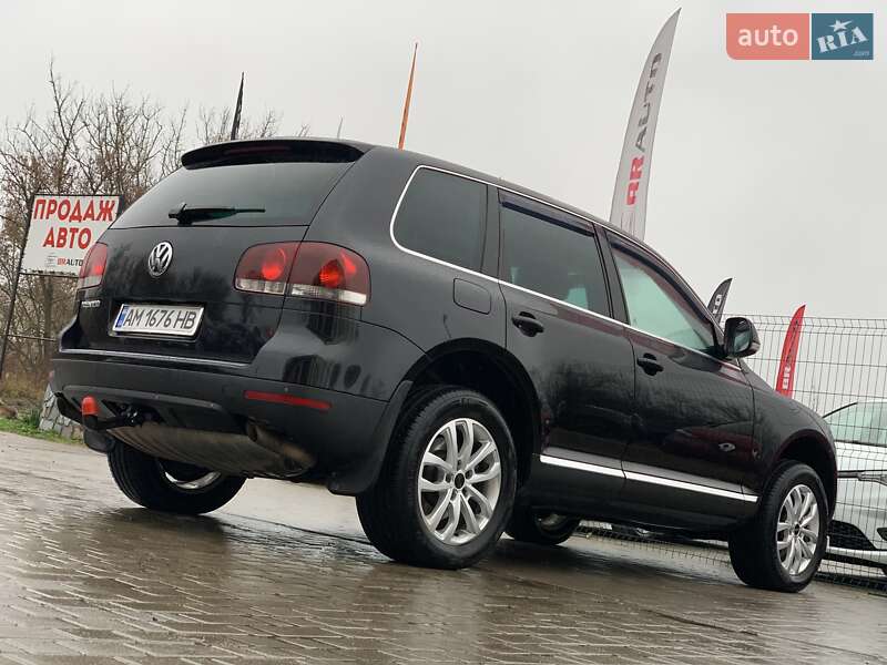 Внедорожник / Кроссовер Volkswagen Touareg 2007 в Бердичеве