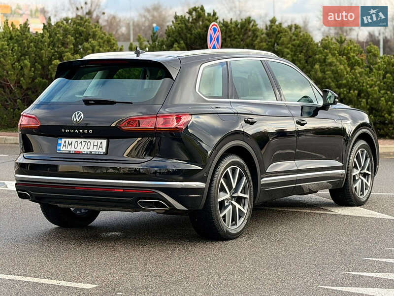 Внедорожник / Кроссовер Volkswagen Touareg 2022 в Киеве