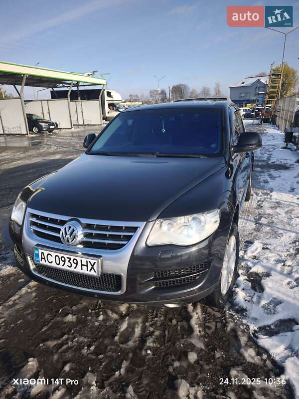 Позашляховик / Кросовер Volkswagen Touareg 2008 в Нововолинську