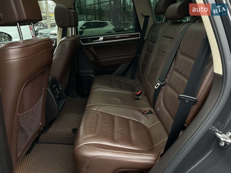 Внедорожник / Кроссовер Volkswagen Touareg 2012 в Одессе фото 11 Внедорожник / Кроссовер Volkswagen Touareg 2012 в Одессе
