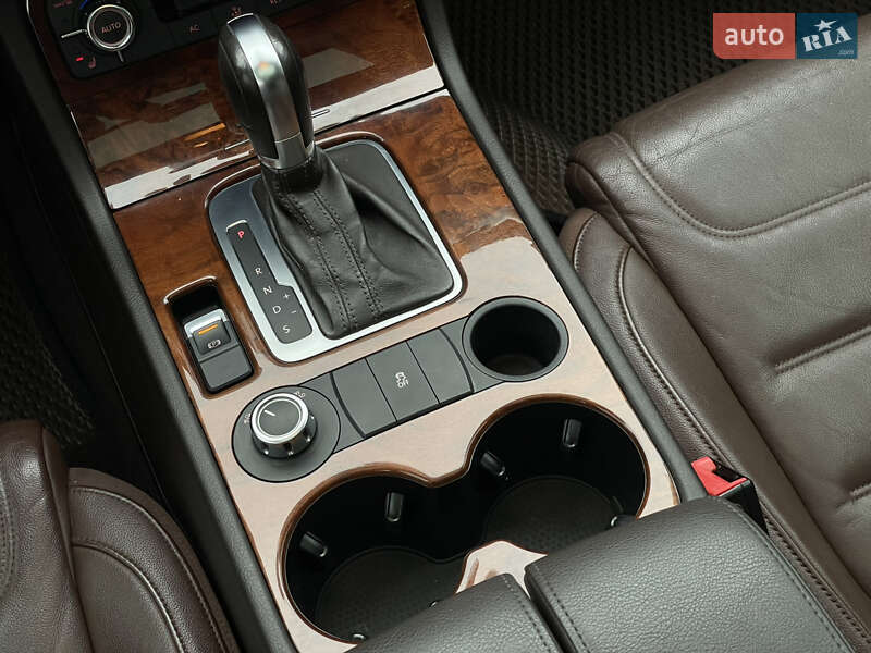 Внедорожник / Кроссовер Volkswagen Touareg 2012 в Одессе фото 15 Внедорожник / Кроссовер Volkswagen Touareg 2012 в Одессе