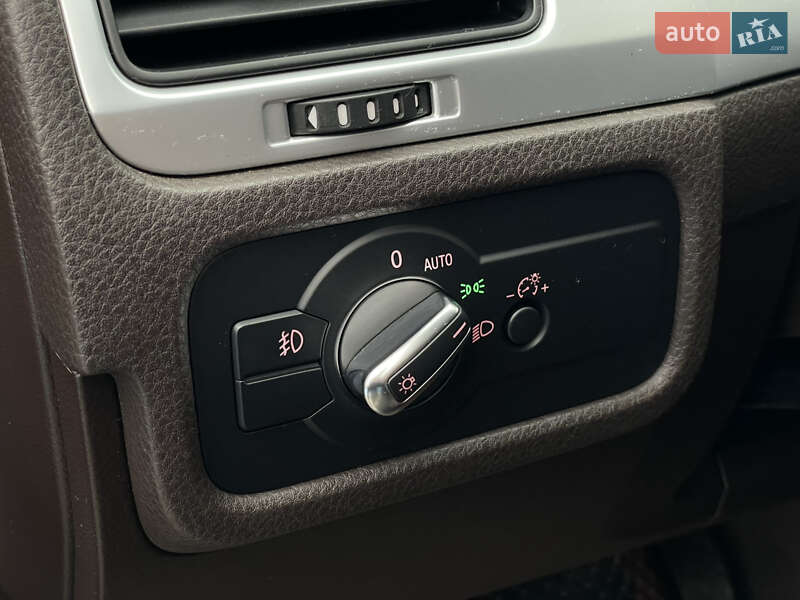 Внедорожник / Кроссовер Volkswagen Touareg 2012 в Одессе фото 27 Внедорожник / Кроссовер Volkswagen Touareg 2012 в Одессе