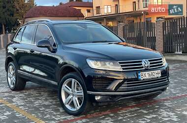 Позашляховик / Кросовер Volkswagen Touareg 2014 в Старокостянтинові