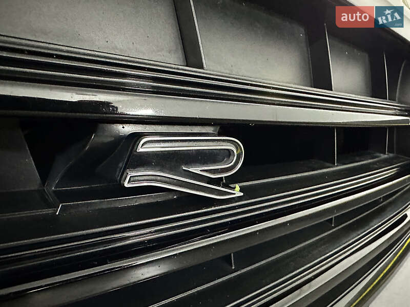 Позашляховик / Кросовер Volkswagen Touareg 2022 в Козятині