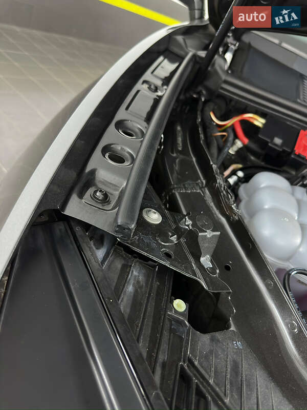 Позашляховик / Кросовер Volkswagen Touareg 2022 в Козятині