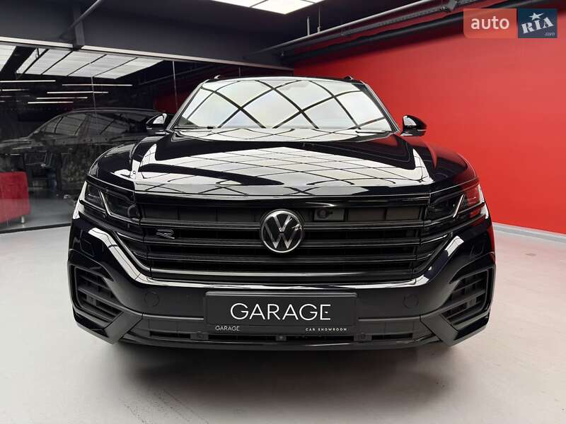 Внедорожник / Кроссовер Volkswagen Touareg 2021 в Киеве