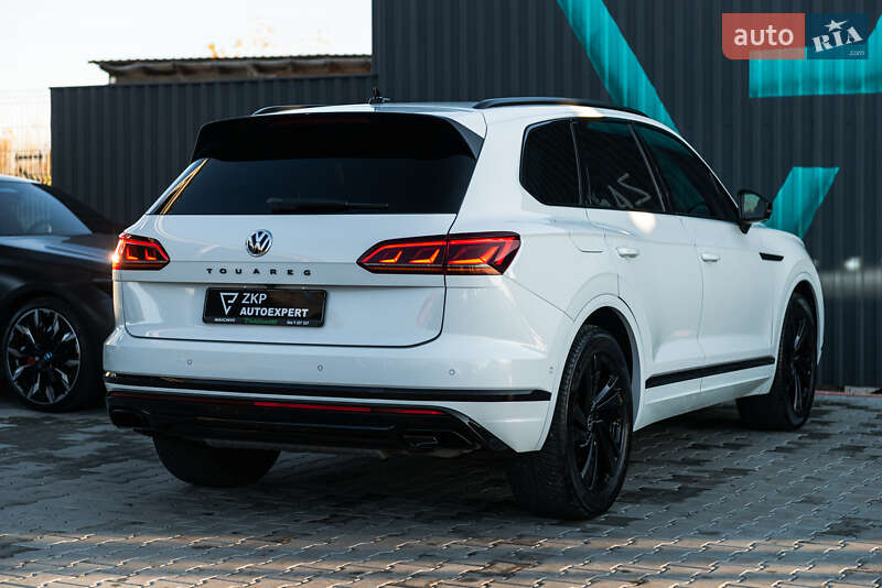 Внедорожник / Кроссовер Volkswagen Touareg 2019 в Мукачево