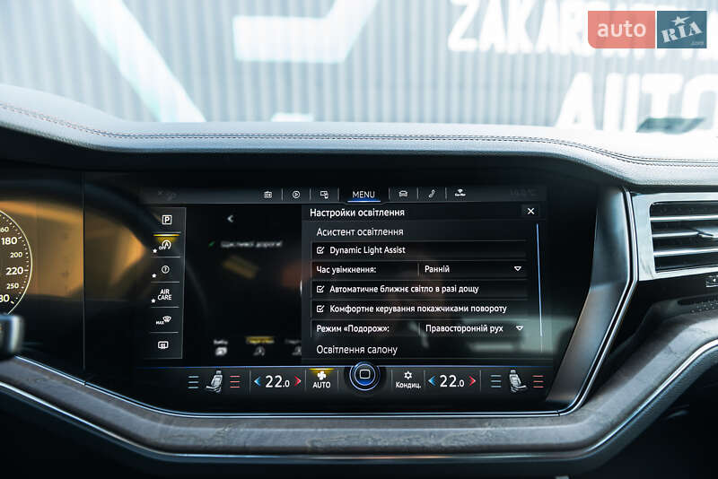 Внедорожник / Кроссовер Volkswagen Touareg 2019 в Мукачево