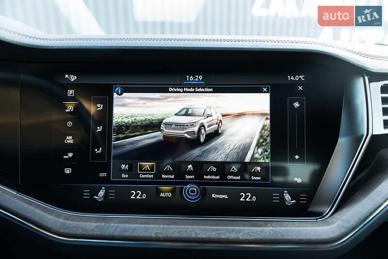 Внедорожник / Кроссовер Volkswagen Touareg 2019 в Мукачево