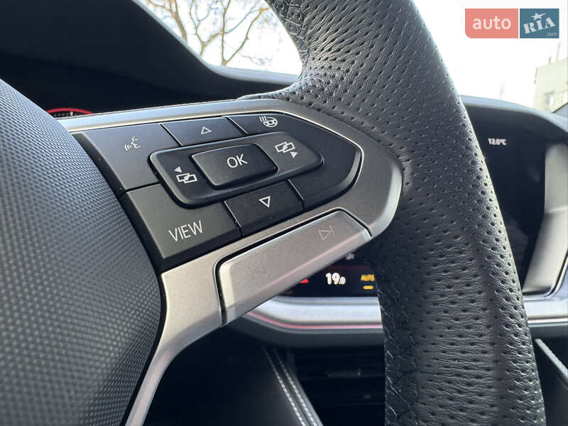 Внедорожник / Кроссовер Volkswagen Touareg 2024 в Запорожье