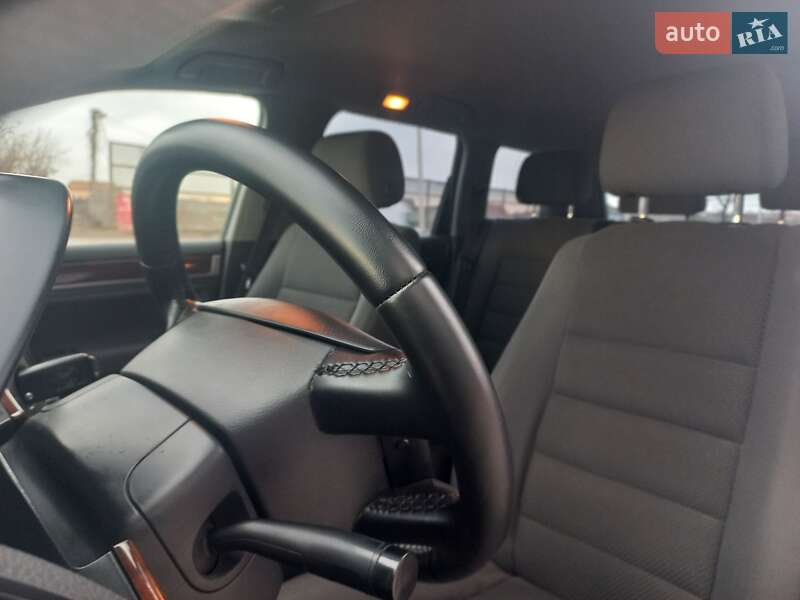 Позашляховик / Кросовер Volkswagen Touareg 2008 в Івано-Франківську