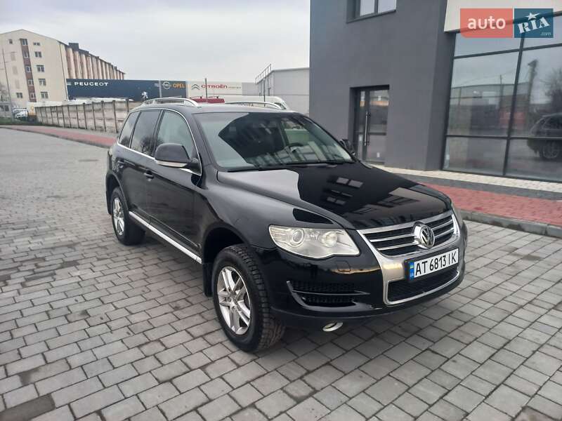 Позашляховик / Кросовер Volkswagen Touareg 2008 в Івано-Франківську