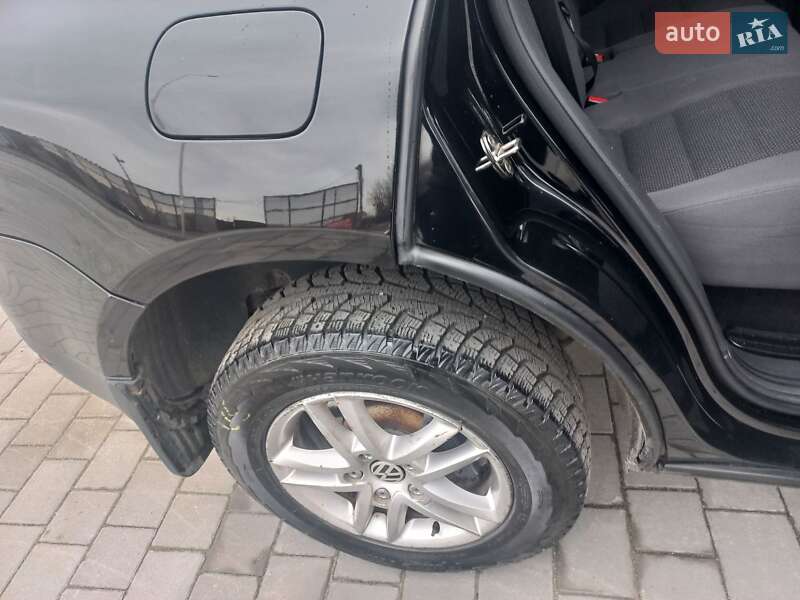 Позашляховик / Кросовер Volkswagen Touareg 2008 в Івано-Франківську